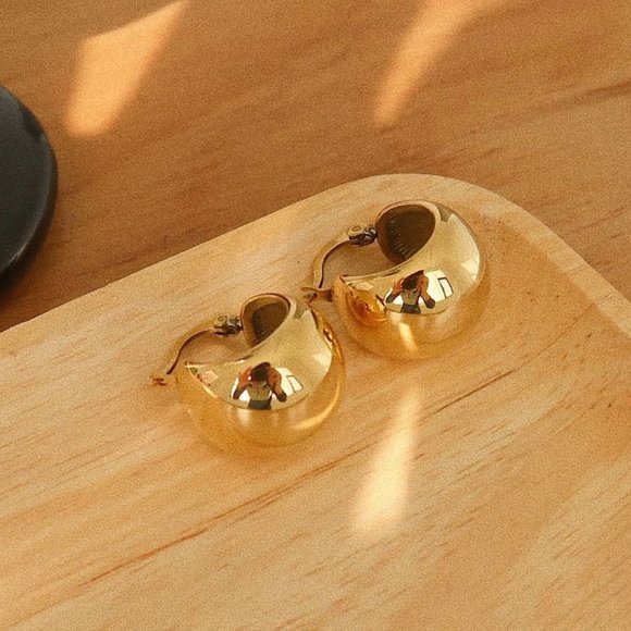 #NEW 18K Gold Plated Chunky Round Hoop Earrings - Picture 7 of 9